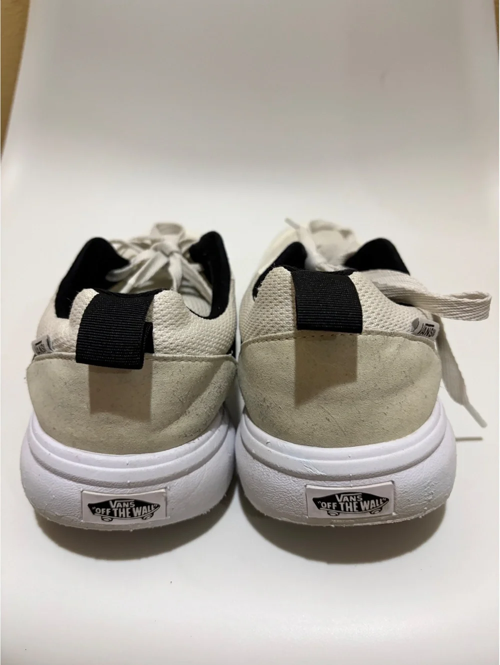Vans ultrarange shoes